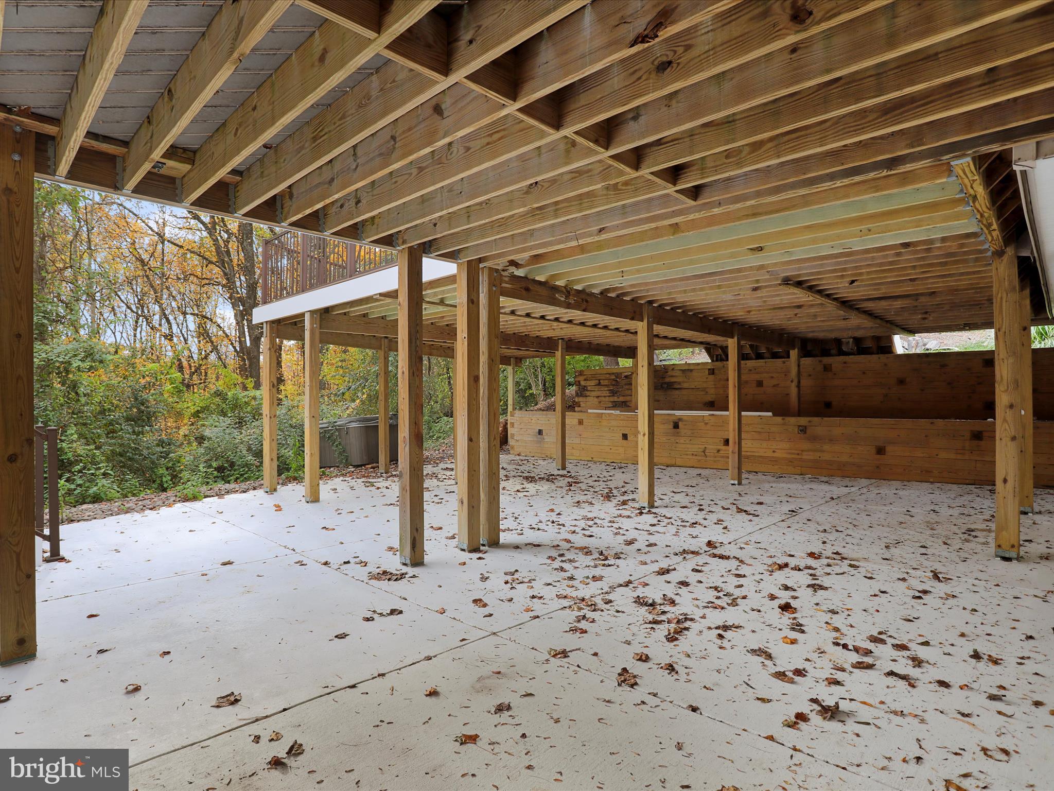 DOUGLAS WOODS - Residential