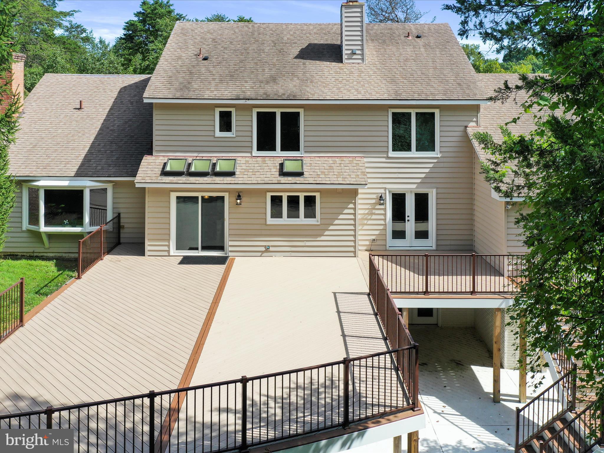 DOUGLAS WOODS - Residential