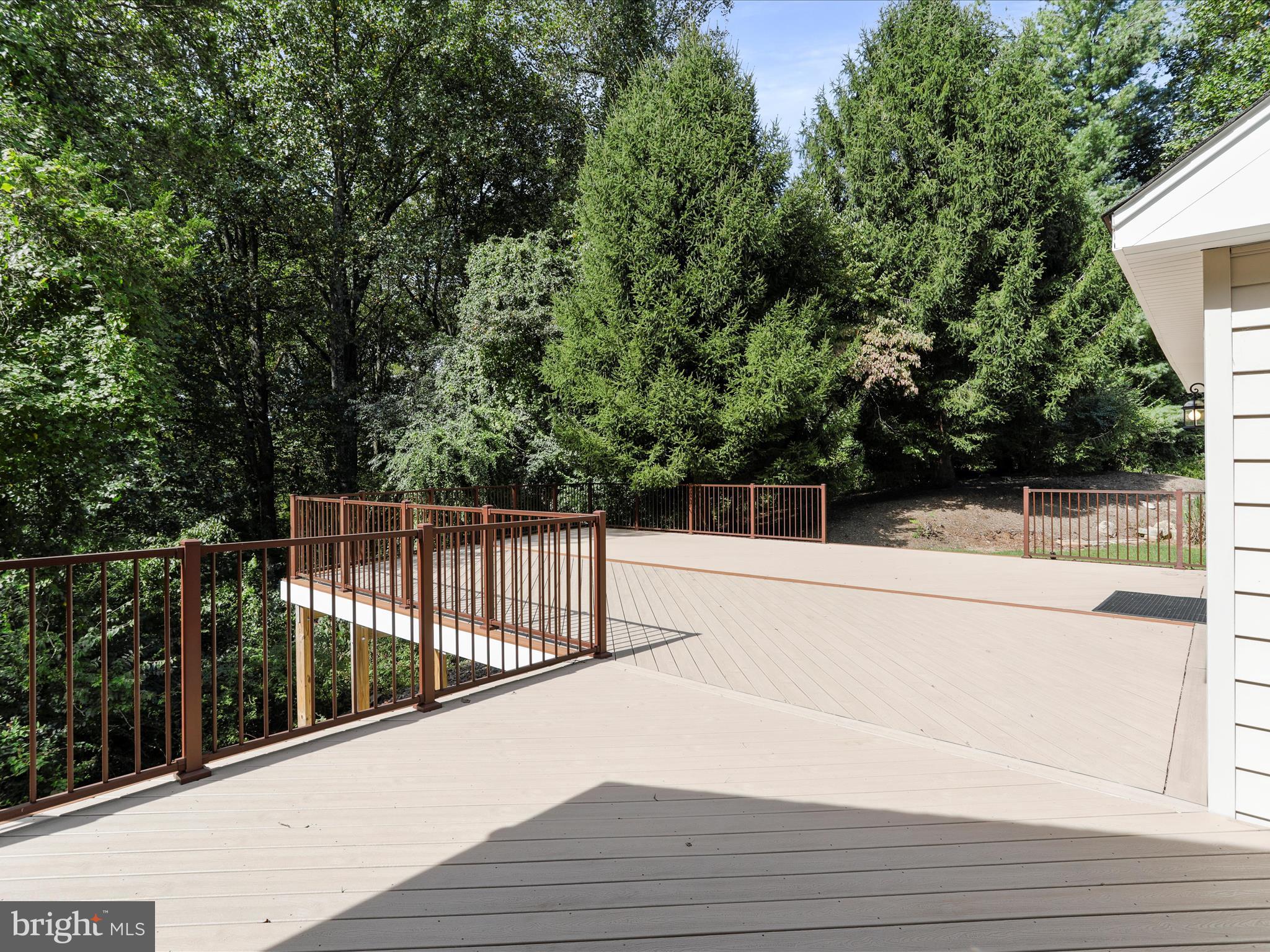 DOUGLAS WOODS - Residential