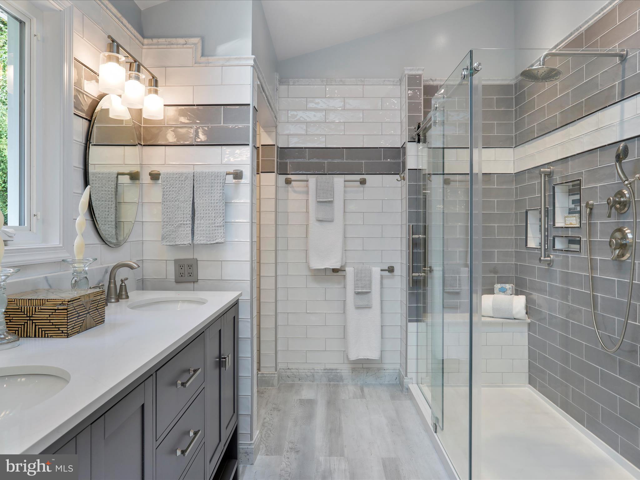 DOUGLAS WOODS - Residential