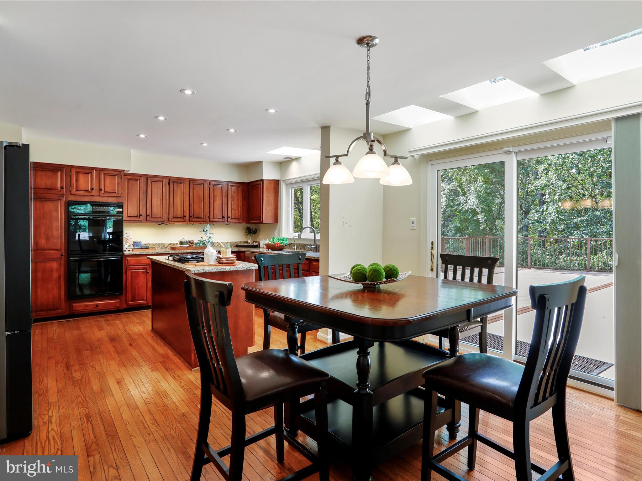 DOUGLAS WOODS - Residential