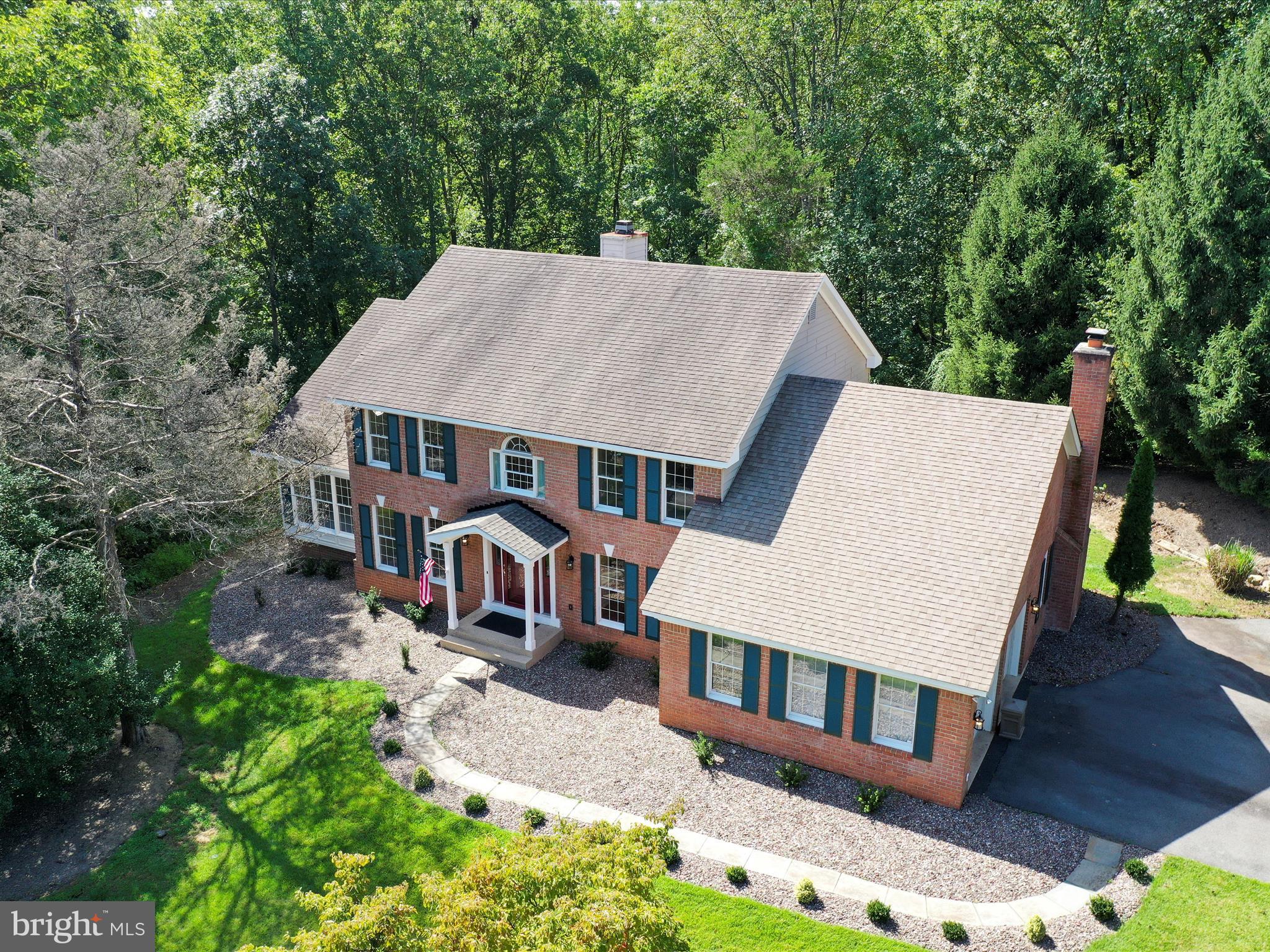 DOUGLAS WOODS - Residential