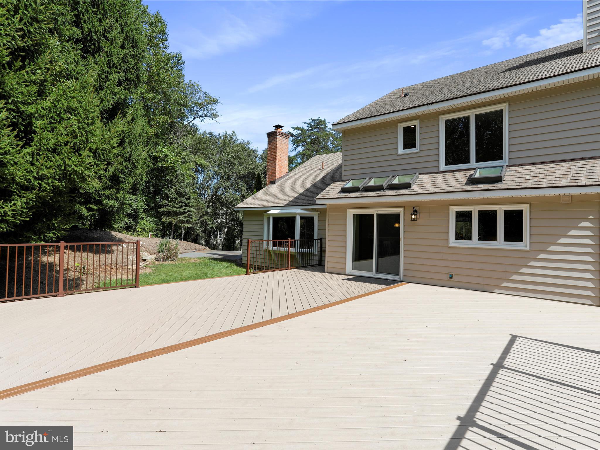 DOUGLAS WOODS - Residential