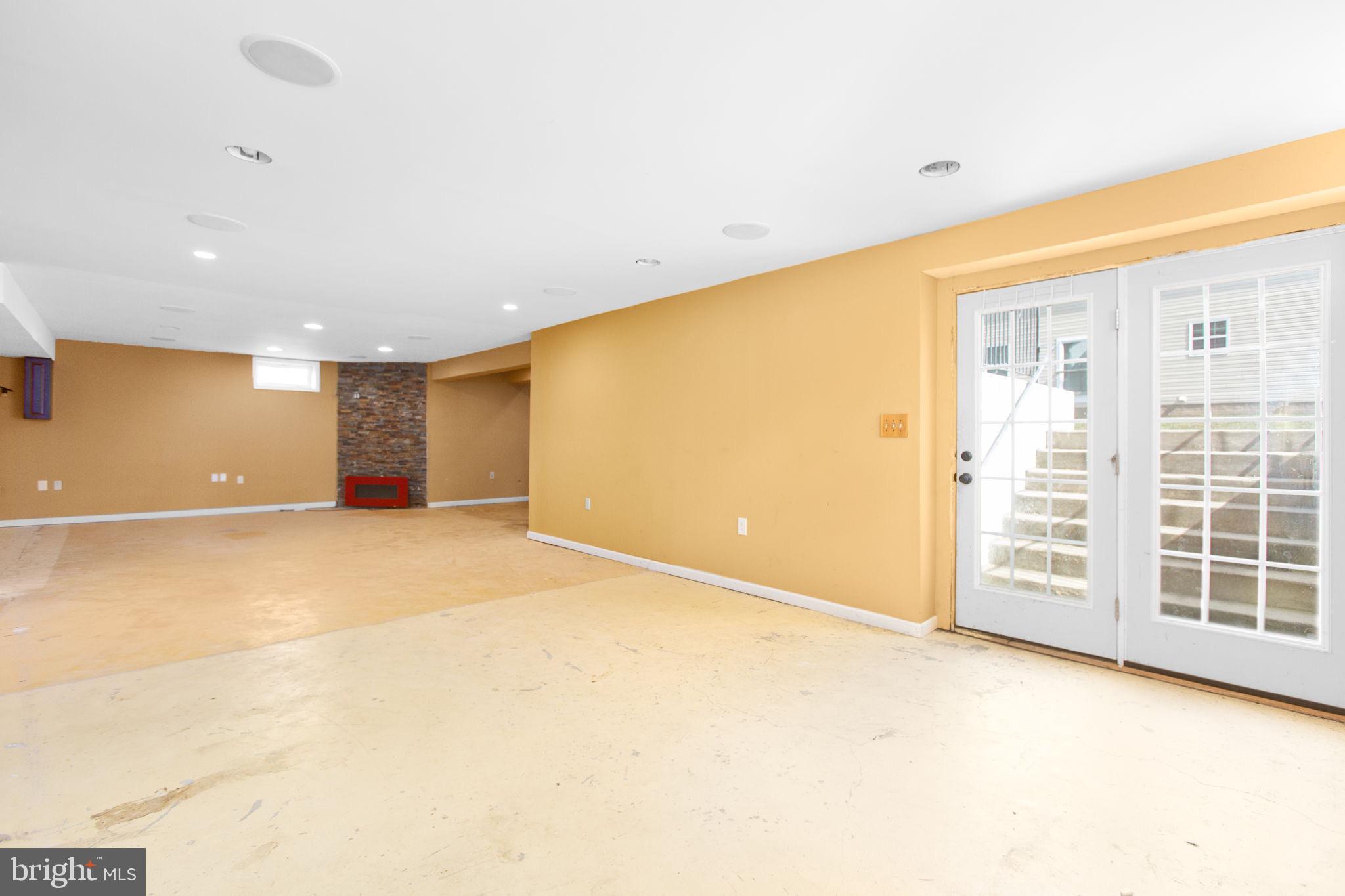 LEES PARKE - Residential