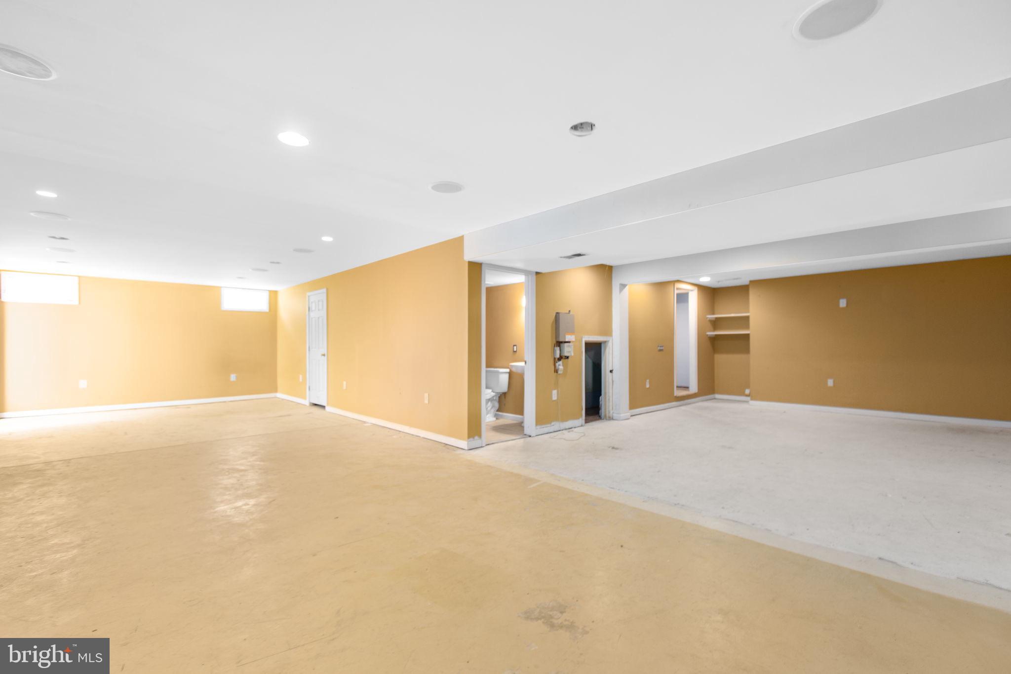 LEES PARKE - Residential