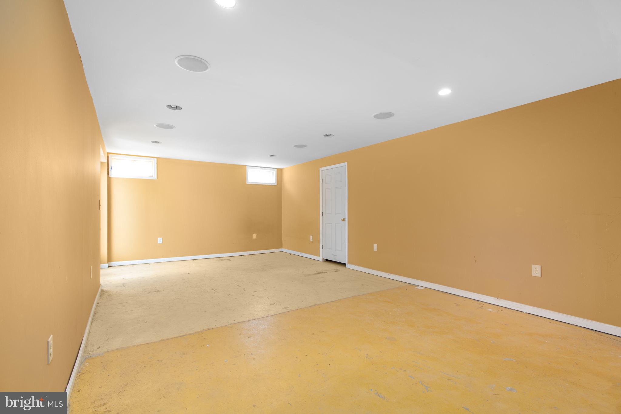 LEES PARKE - Residential