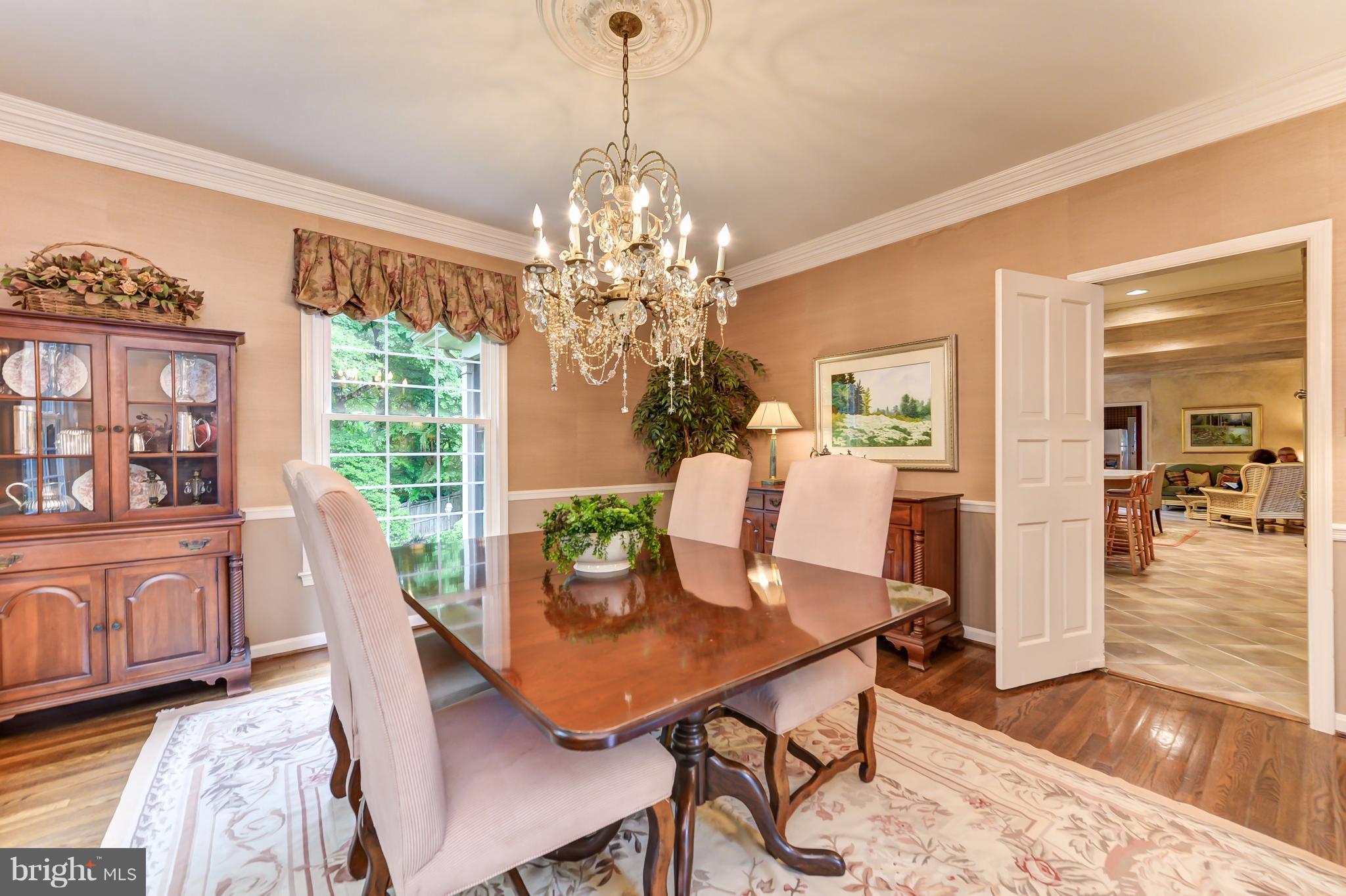 WAYNEWOOD - Residential