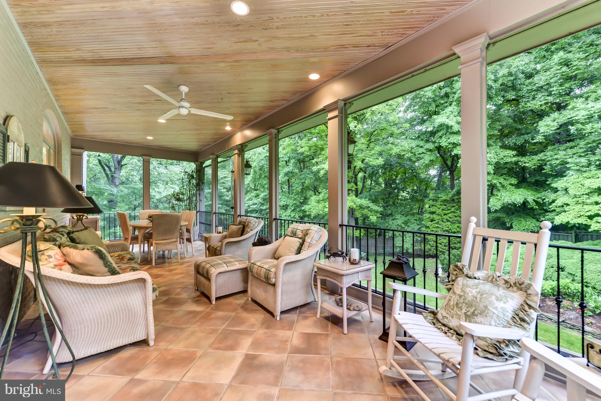 WAYNEWOOD - Residential