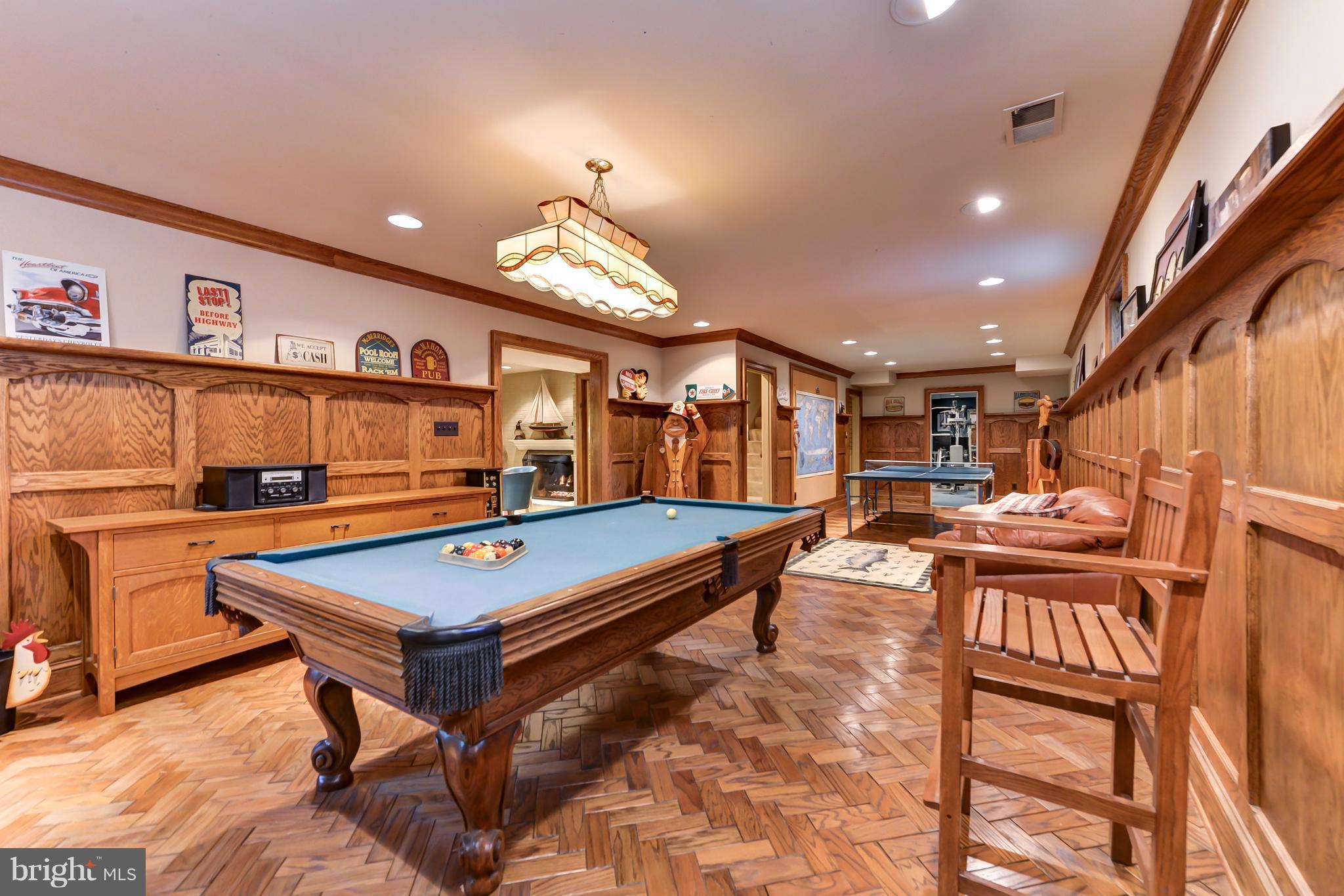 WAYNEWOOD - Residential