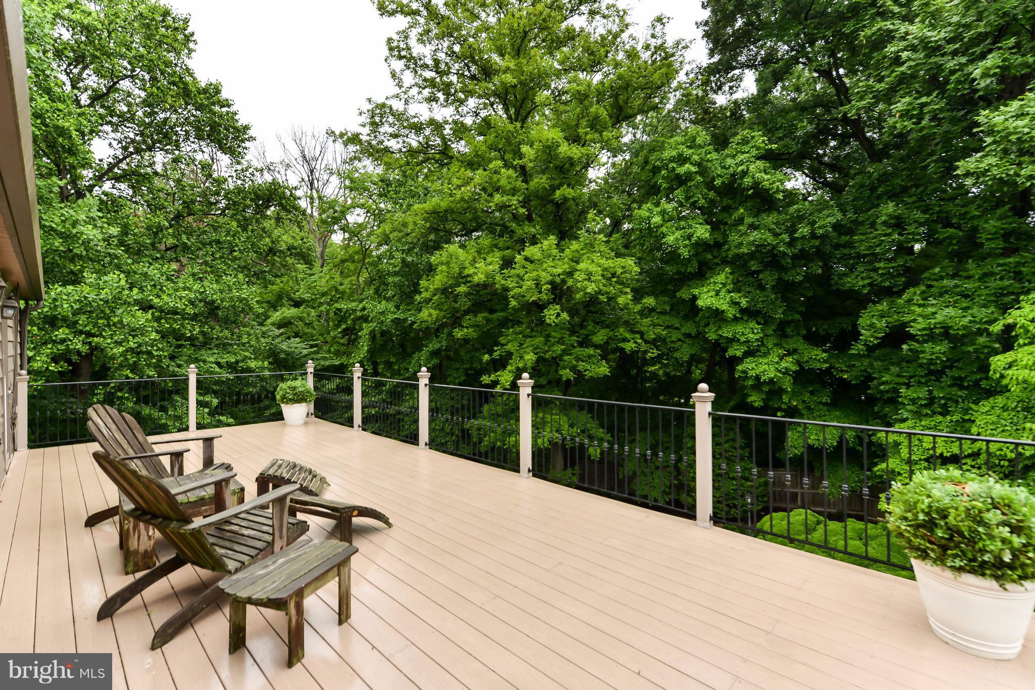 WAYNEWOOD - Residential