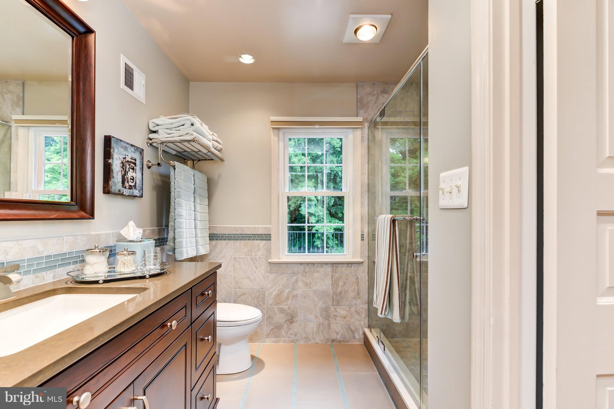 WAYNEWOOD - Residential