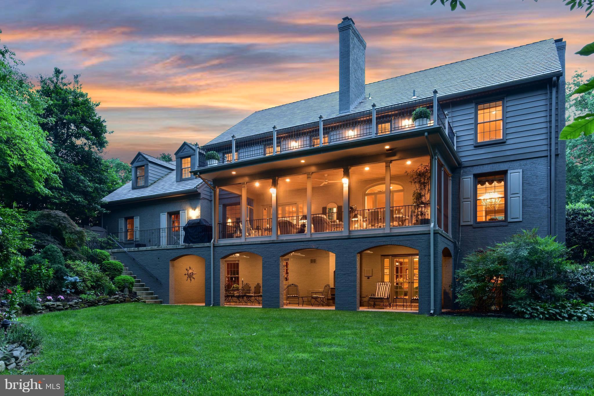 WAYNEWOOD - Residential