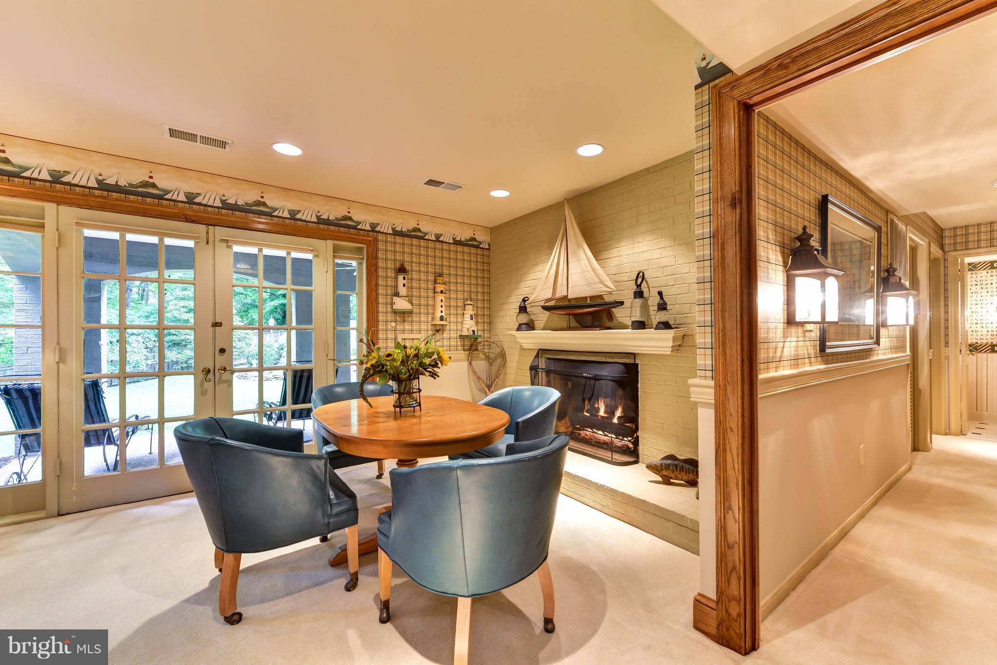 WAYNEWOOD - Residential