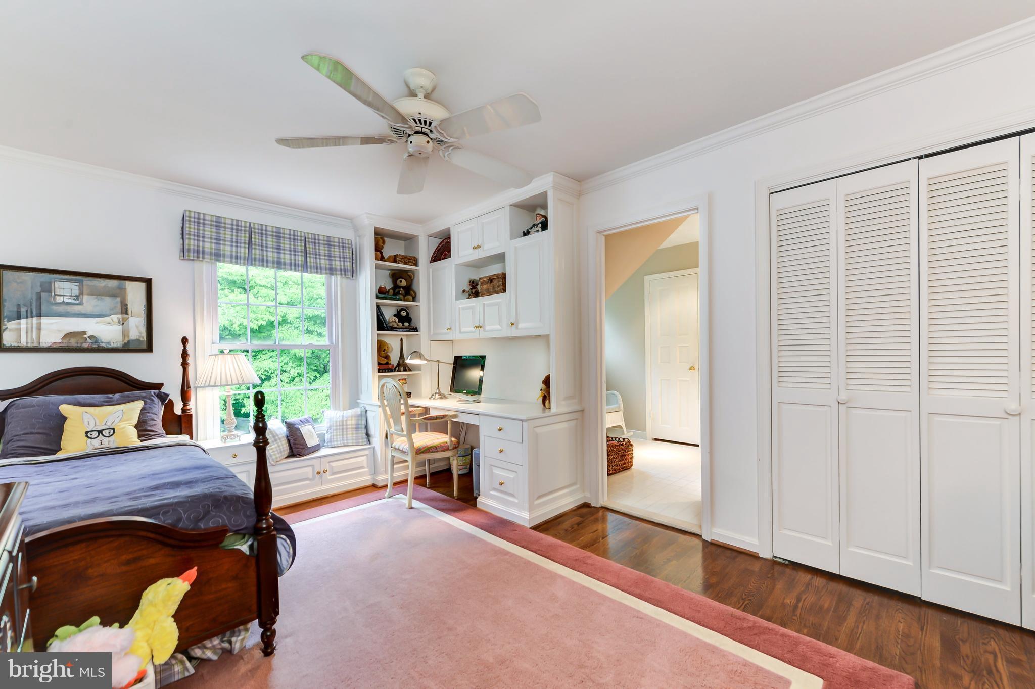 WAYNEWOOD - Residential