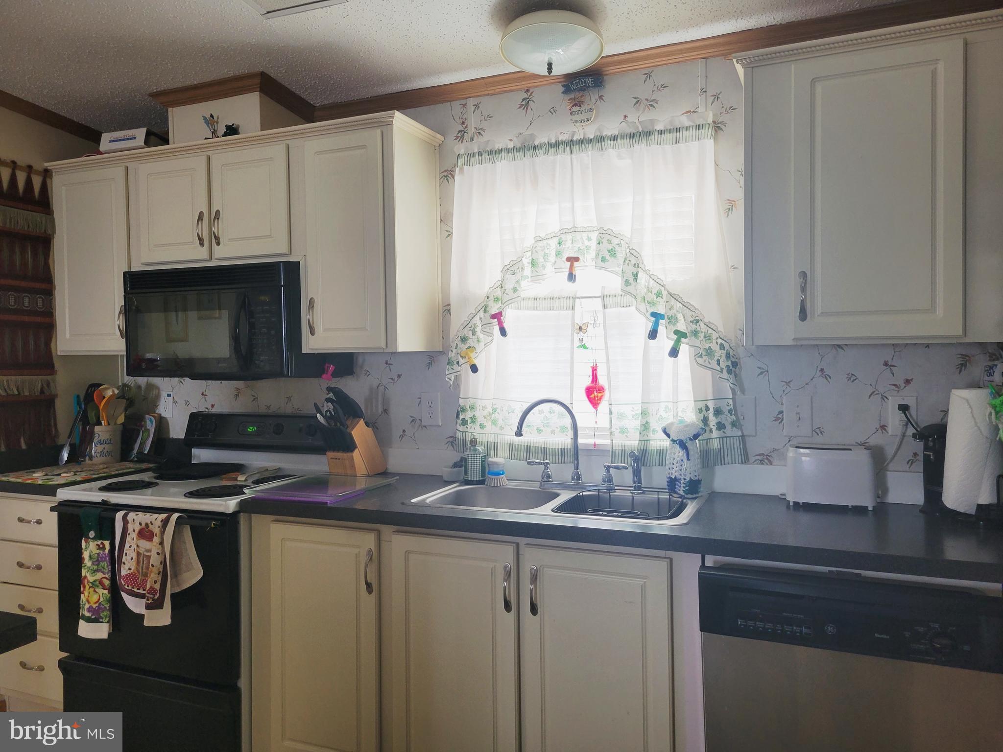 SHERWOOD FOREST - Residential