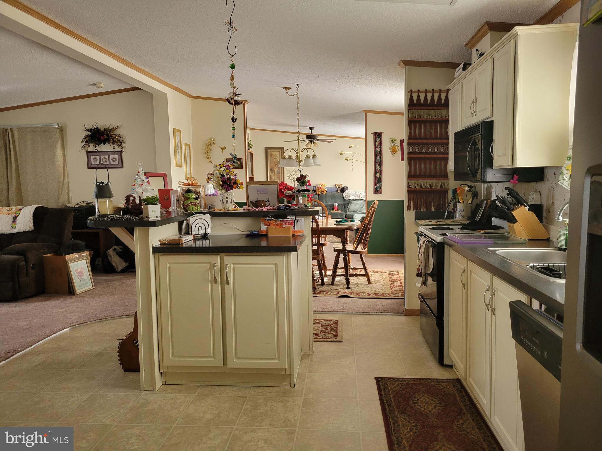 SHERWOOD FOREST - Residential