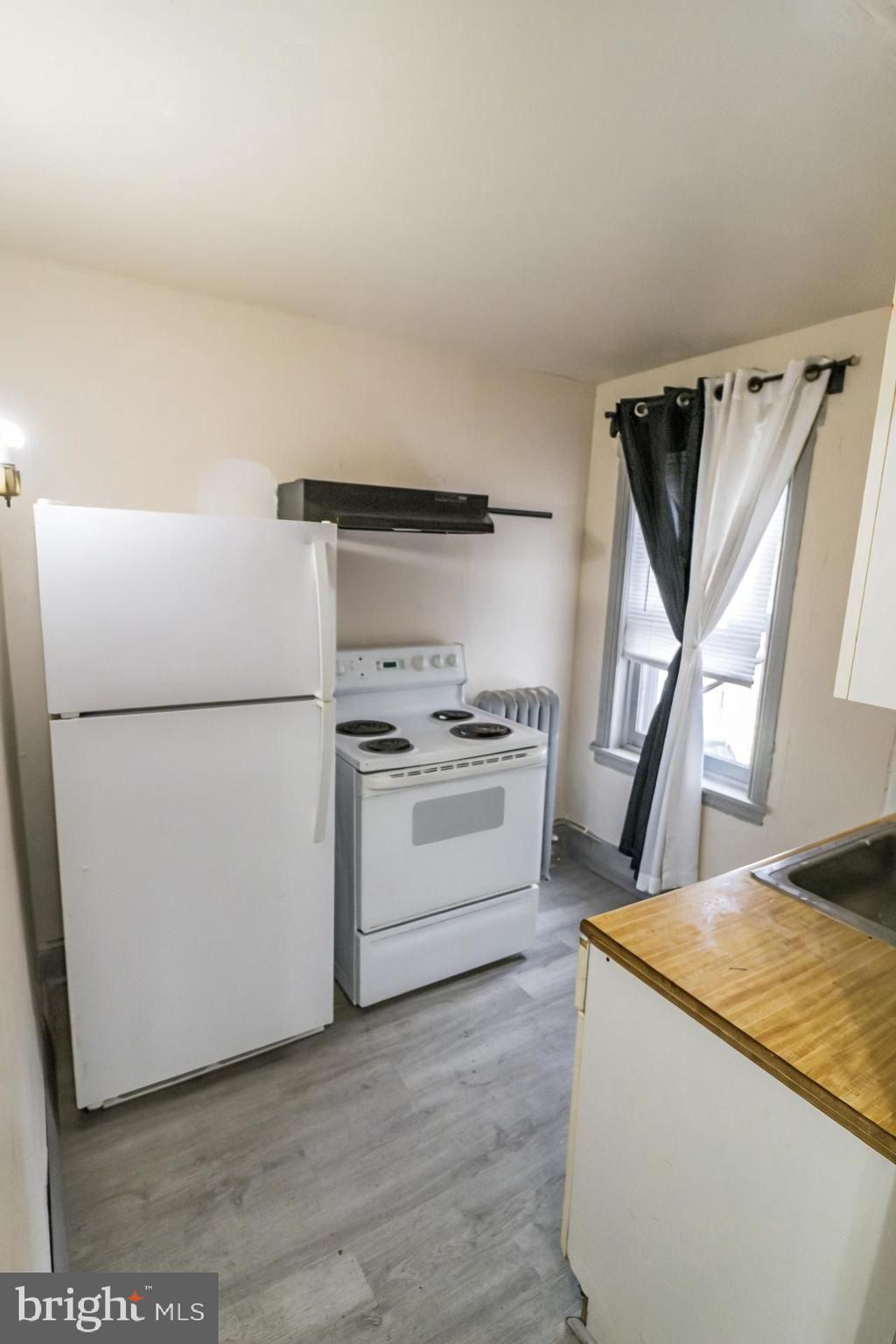 HEDGEVILLE - Commercial Sale