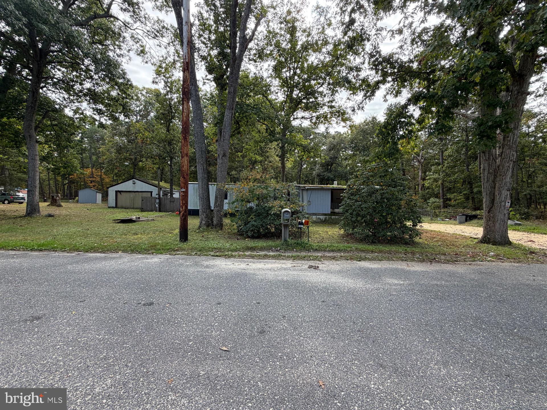 4607 MAGNOLIA DRIVE
