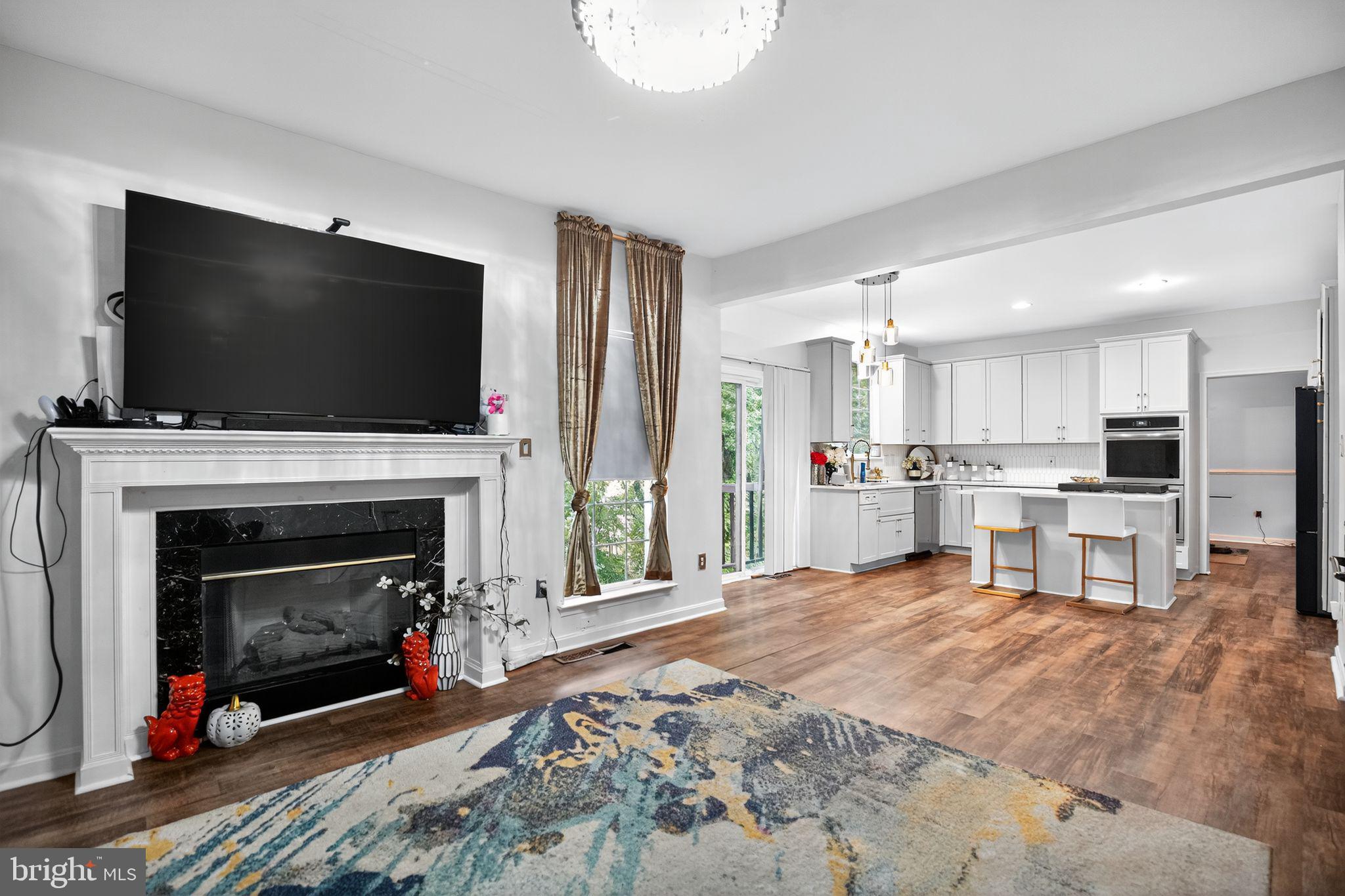 SOUTH HAMPTON SUB - Residential Lease