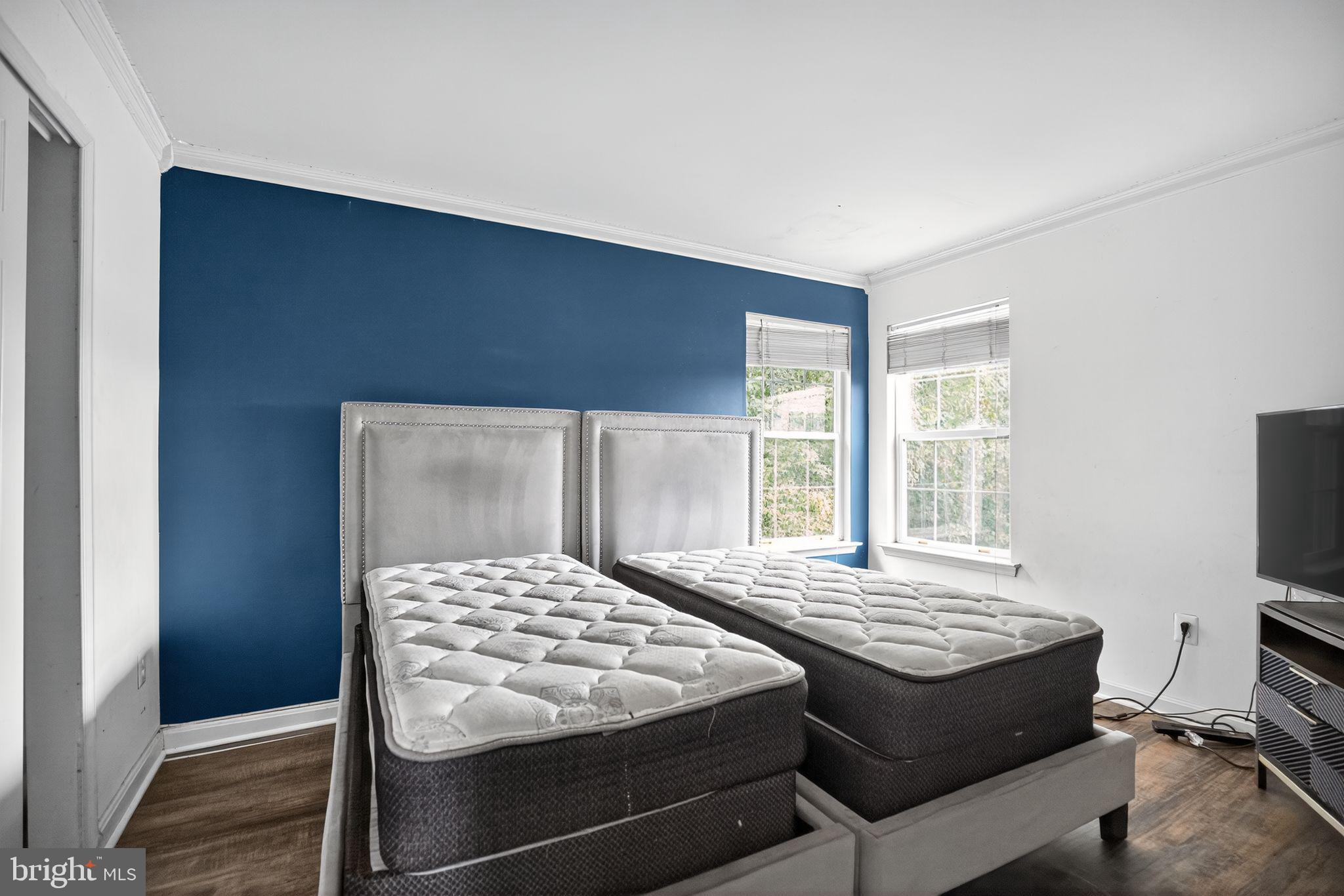 SOUTH HAMPTON SUB - Residential Lease