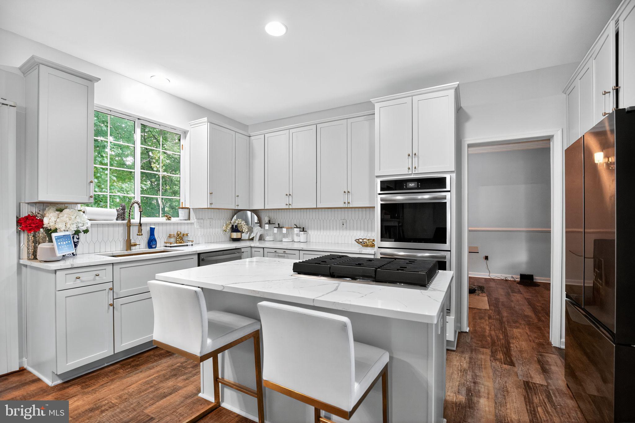 SOUTH HAMPTON SUB - Residential Lease