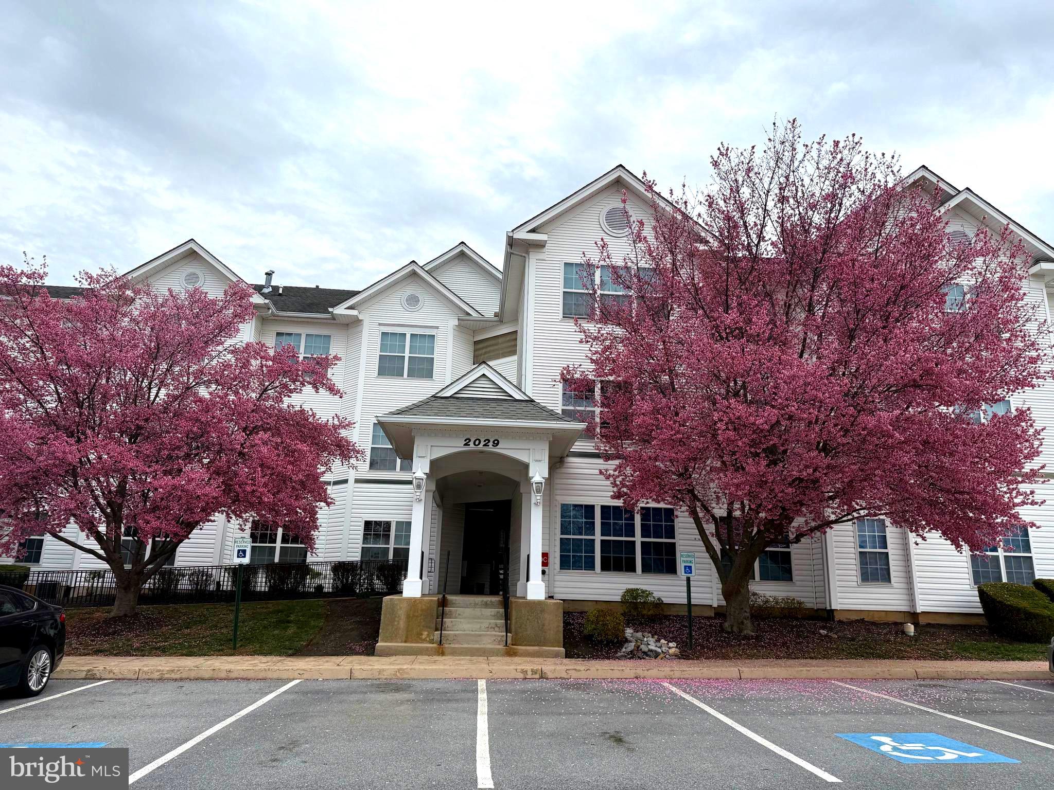 POTOMAC RIDGE - Residential