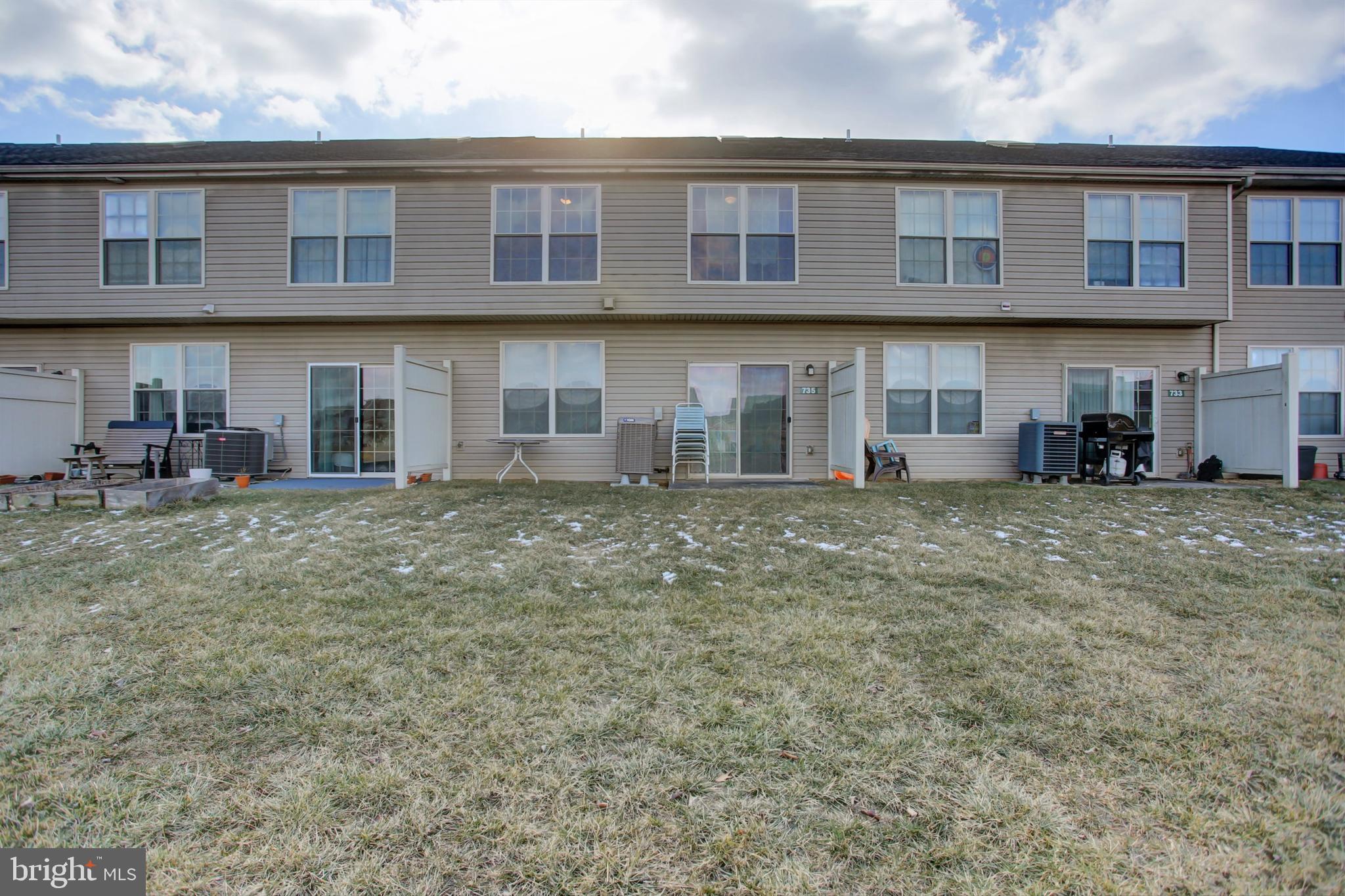 NICHOLSON SQUARE - Residential