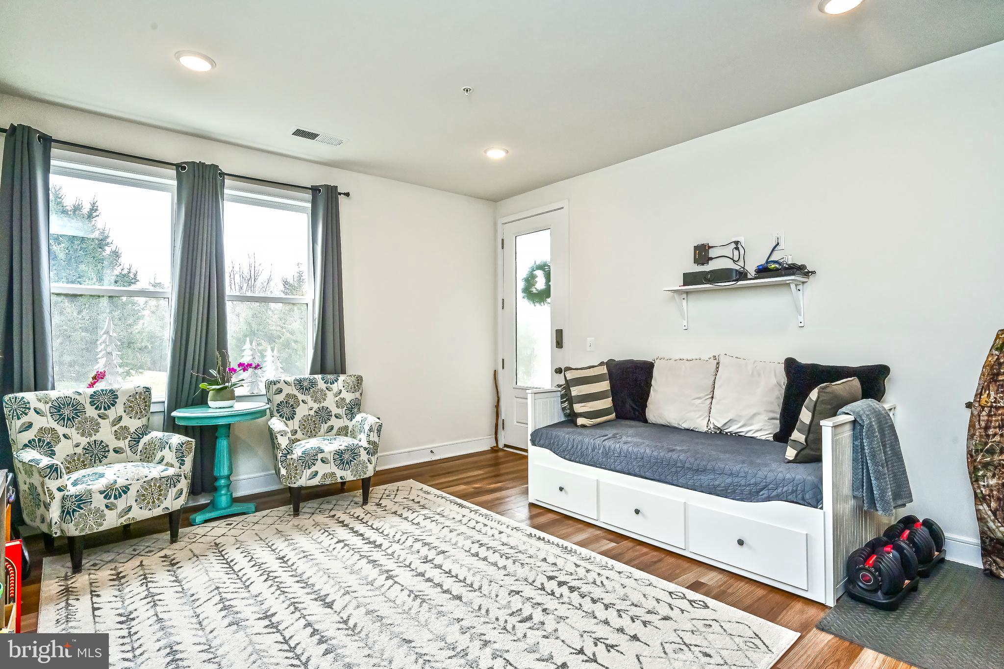 STONE MILL - Residential Lease