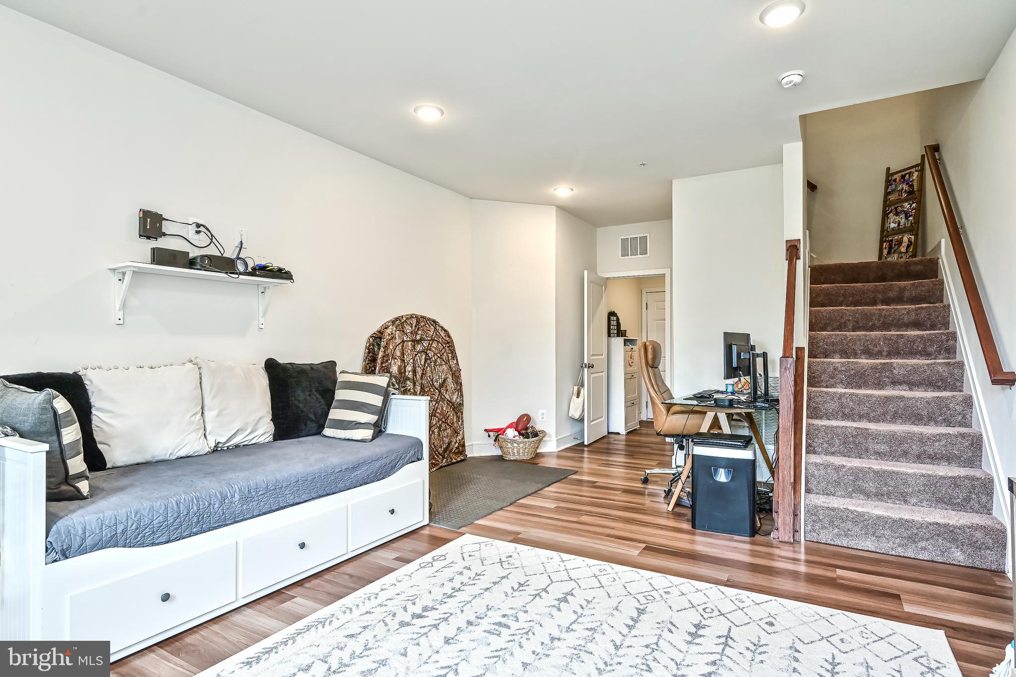 STONE MILL - Residential Lease