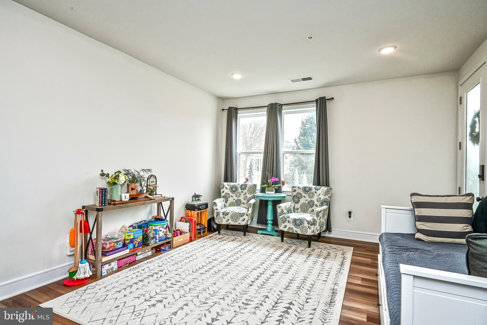 STONE MILL - Residential Lease