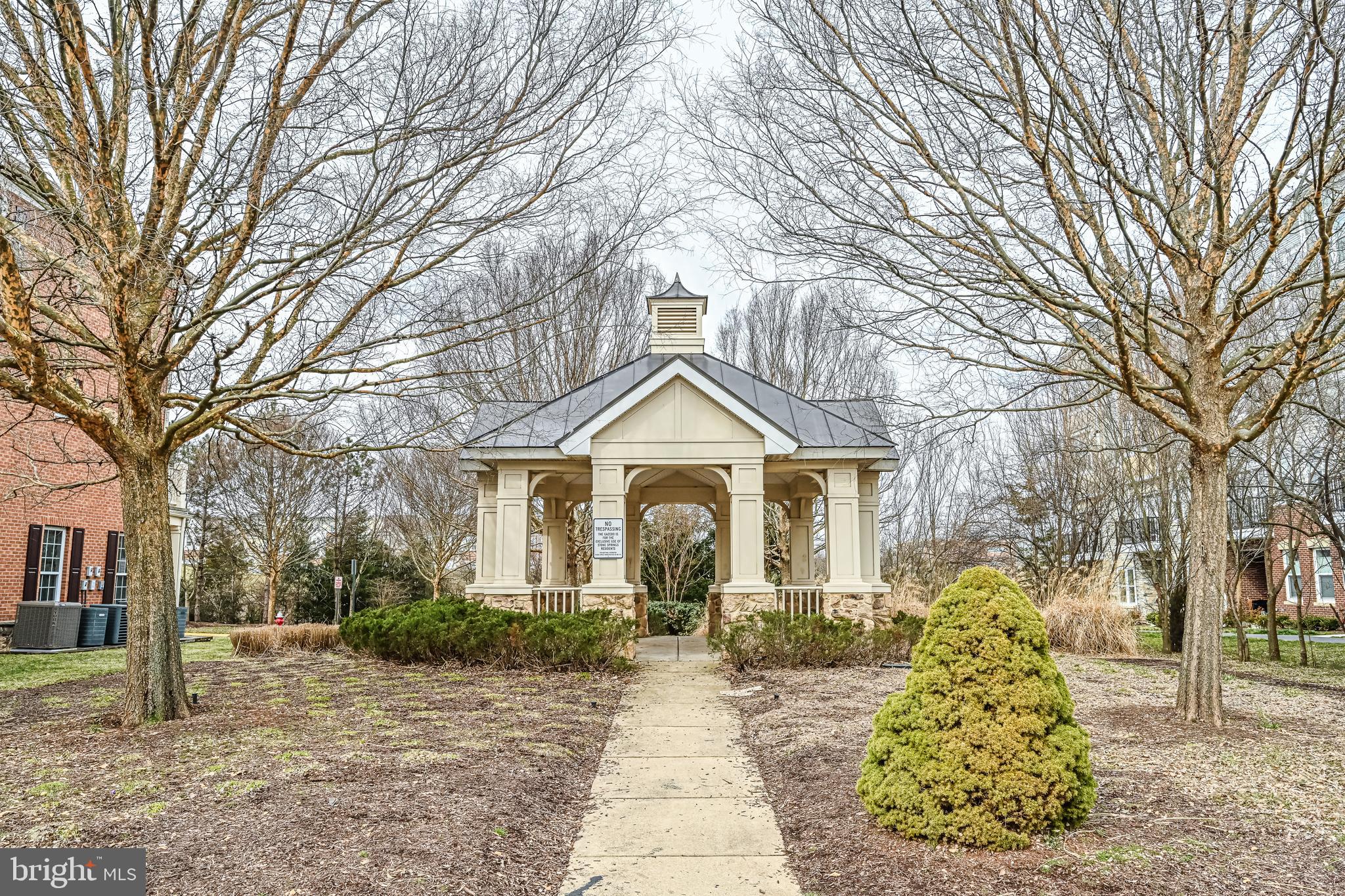 STONE MILL - Residential Lease