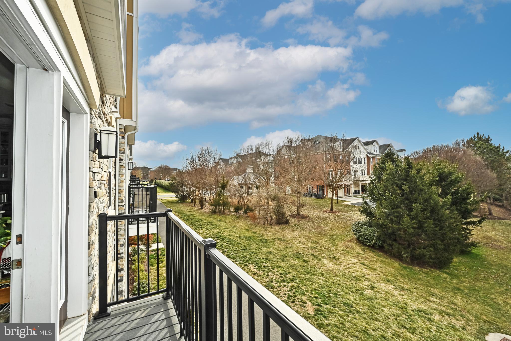 STONE MILL - Residential Lease