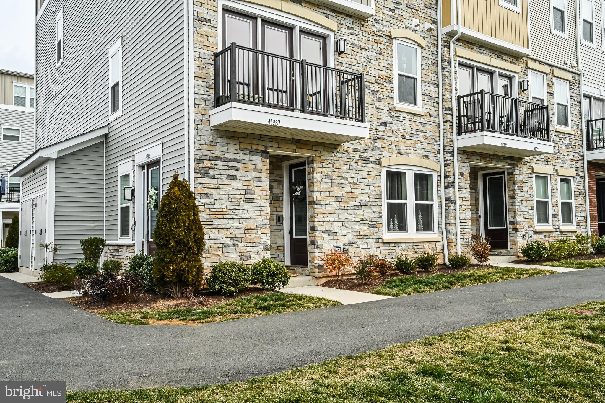 STONE MILL - Residential Lease