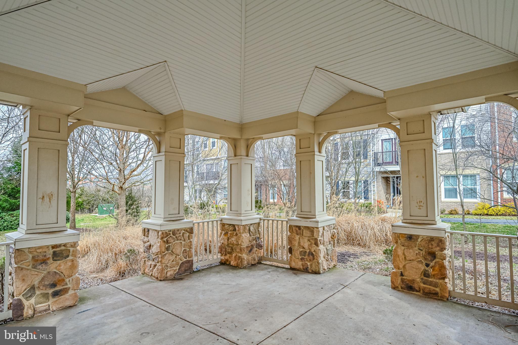 STONE MILL - Residential Lease