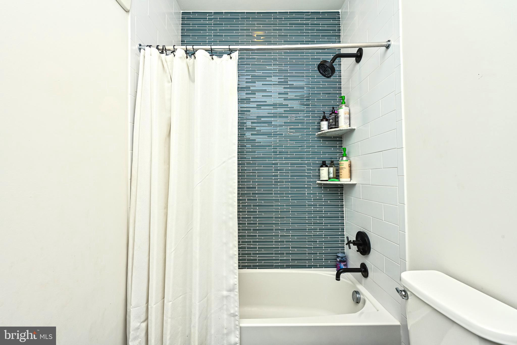 STONE MILL - Residential Lease