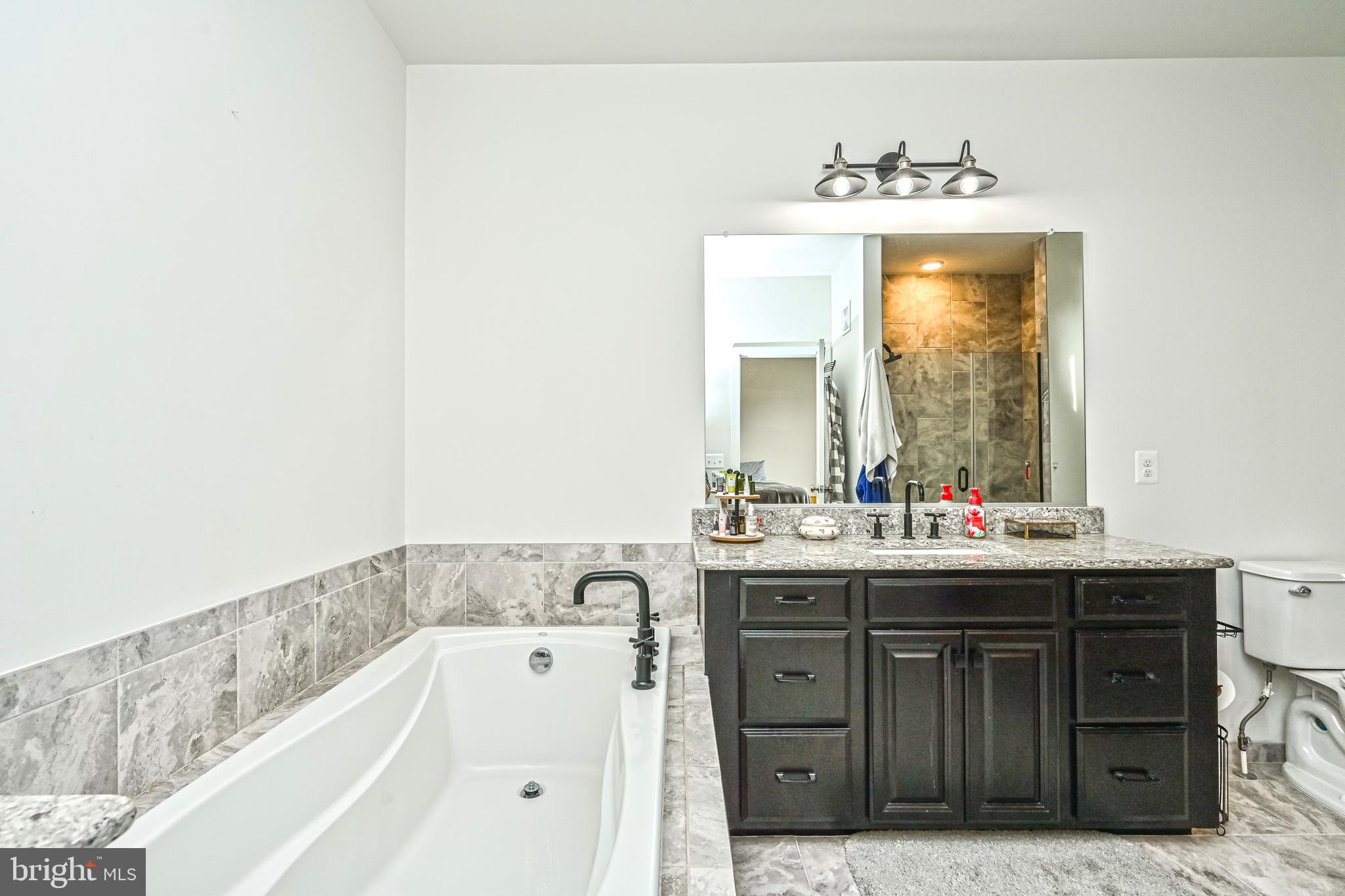 STONE MILL - Residential Lease