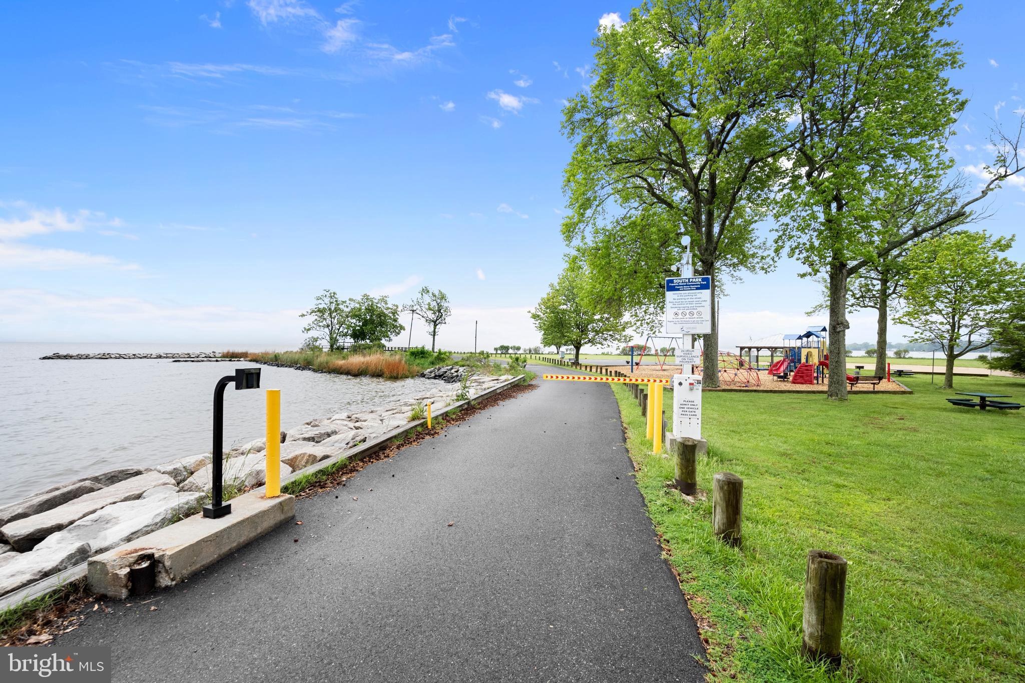 FRANKLIN MANOR - Residential