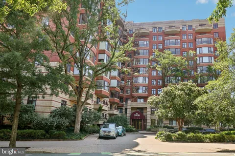 2400 Clarendon Boulevard Unit 113, Arlington, VA 22201 - MLS#: VAAR2047730