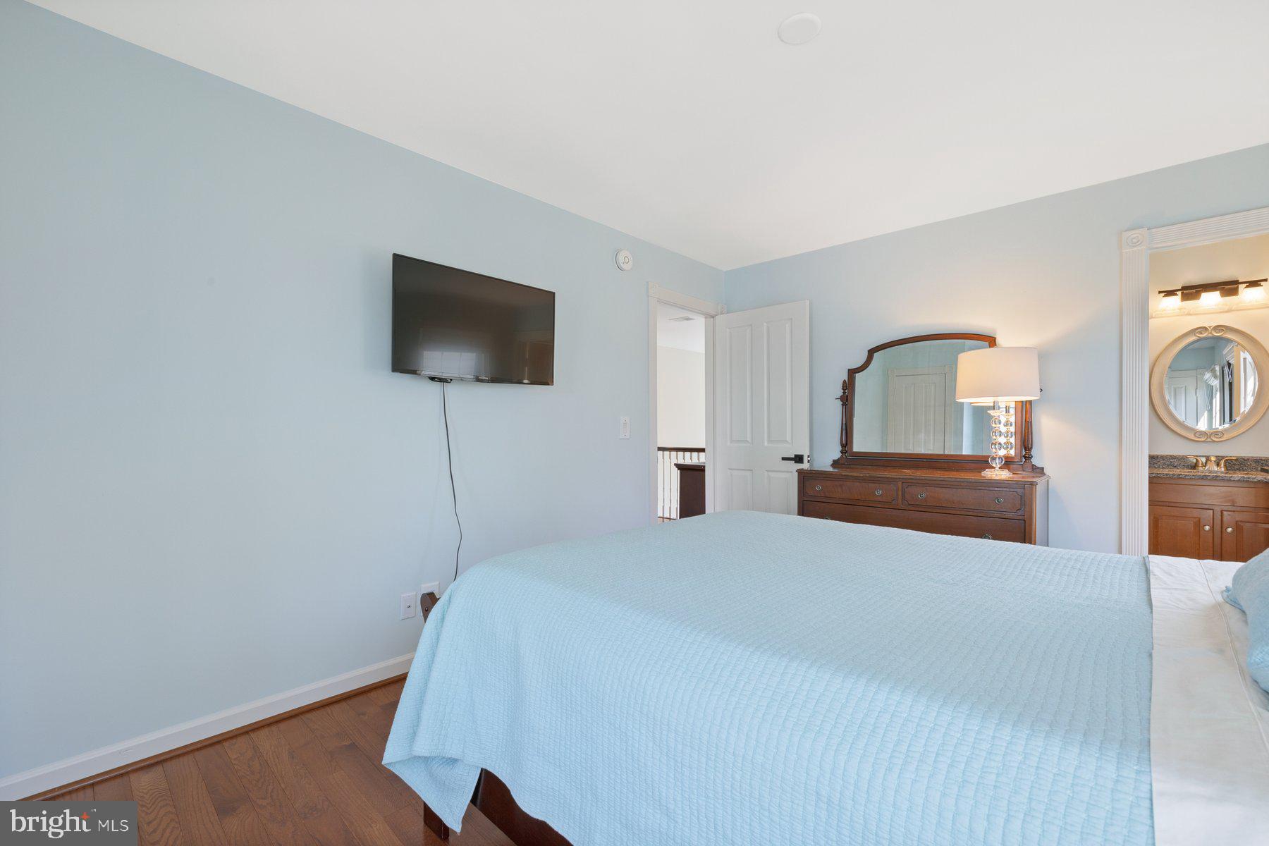 POTOMAC LAKES - Residential