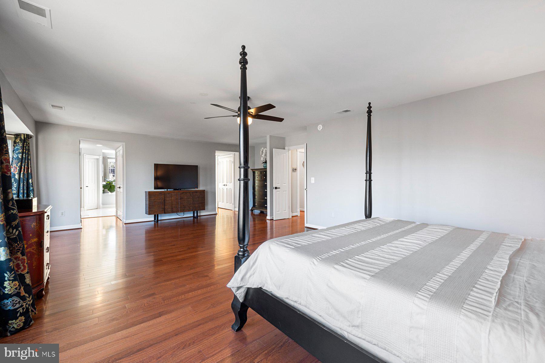 POTOMAC LAKES - Residential