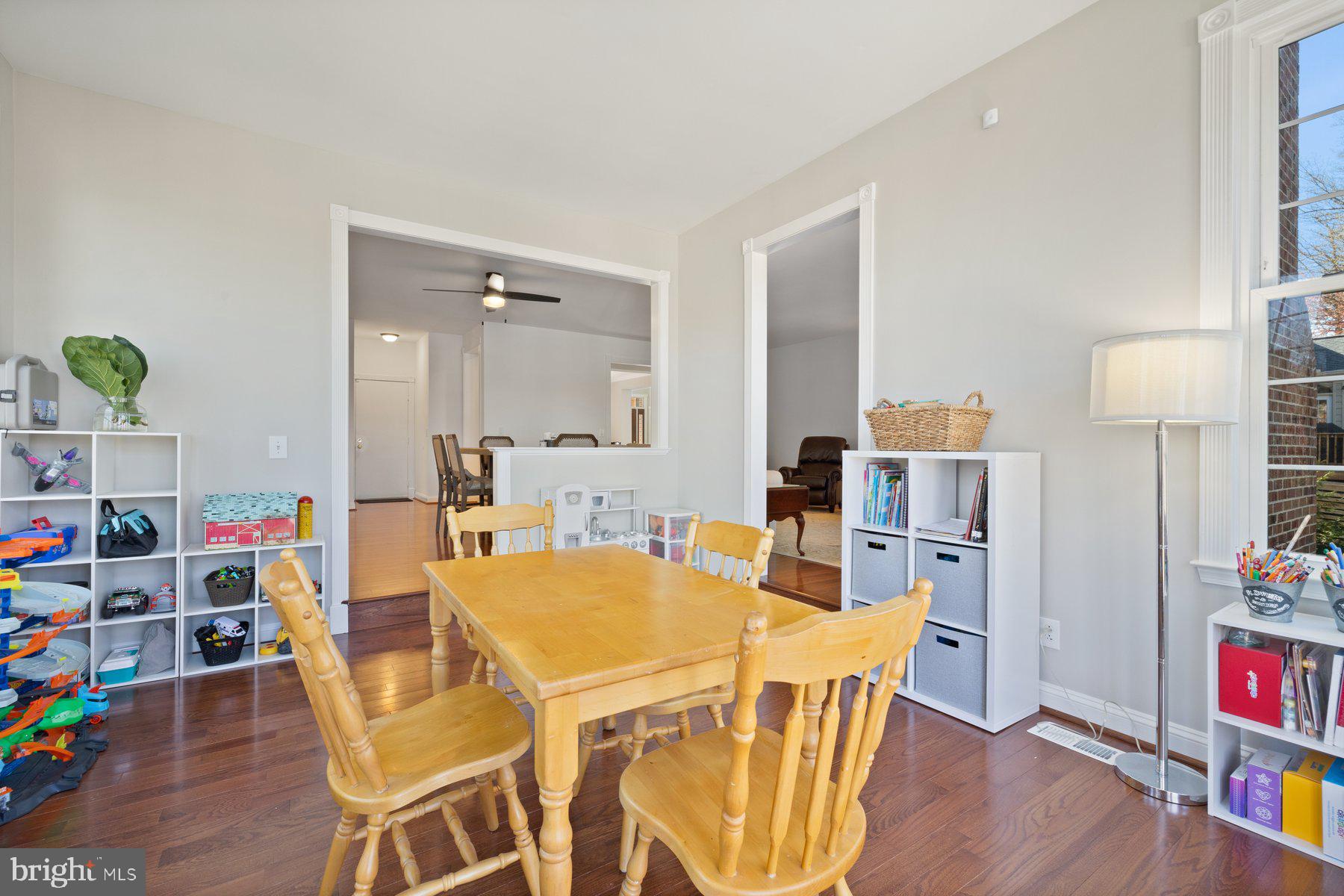 POTOMAC LAKES - Residential