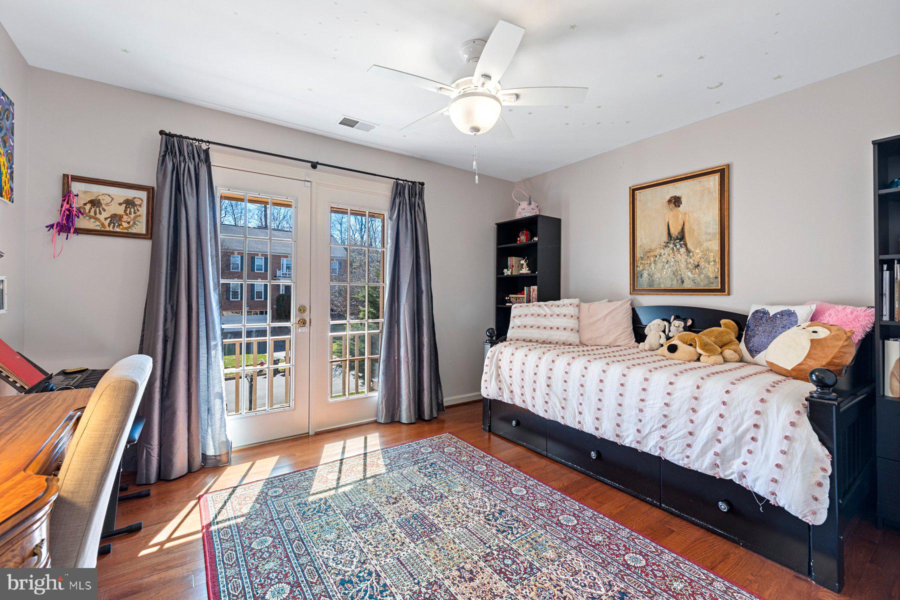 POTOMAC LAKES - Residential