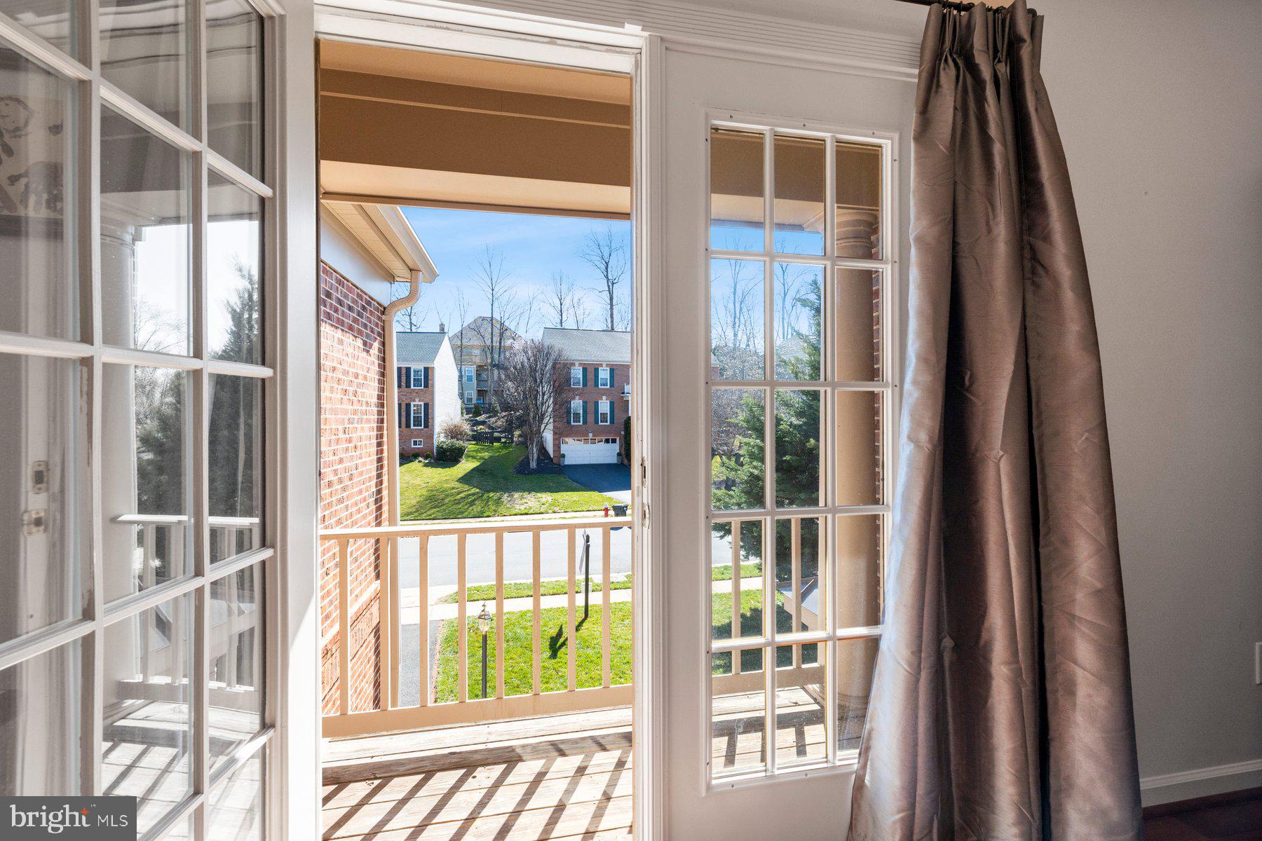 POTOMAC LAKES - Residential