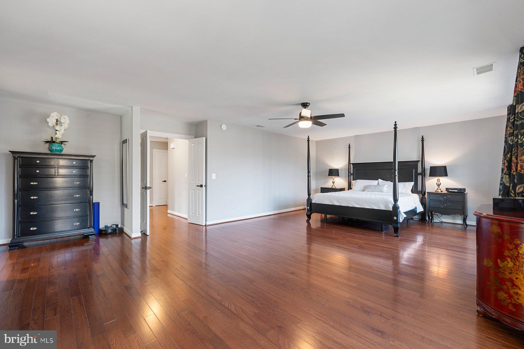 POTOMAC LAKES - Residential