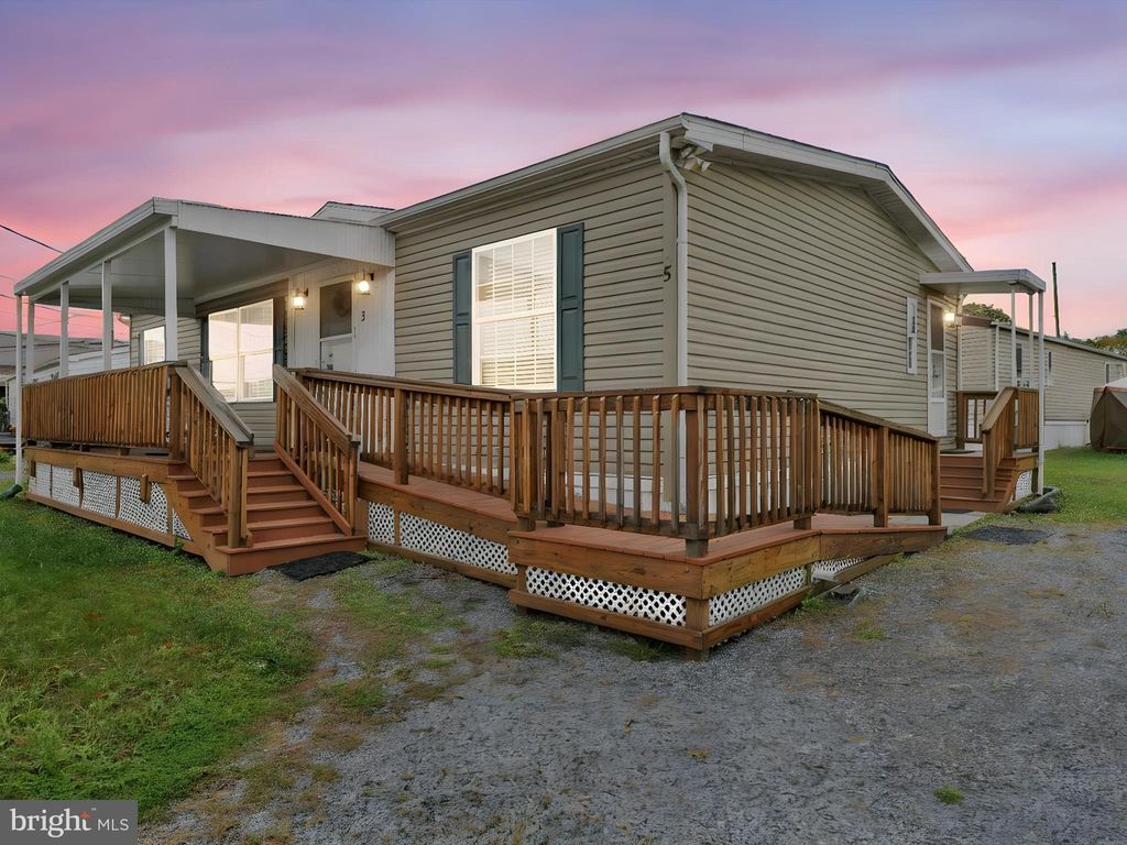 Photo of 5 Prince Lane, SCHUYLKILL HAVEN, PA 17972 (MLS # PASK2023690)