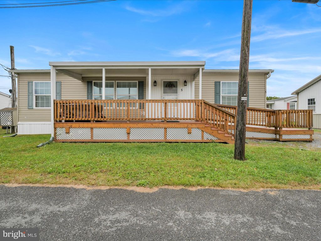 Photo of 5 Prince Lane, SCHUYLKILL HAVEN, PA 17972 (MLS # PASK2023690)
