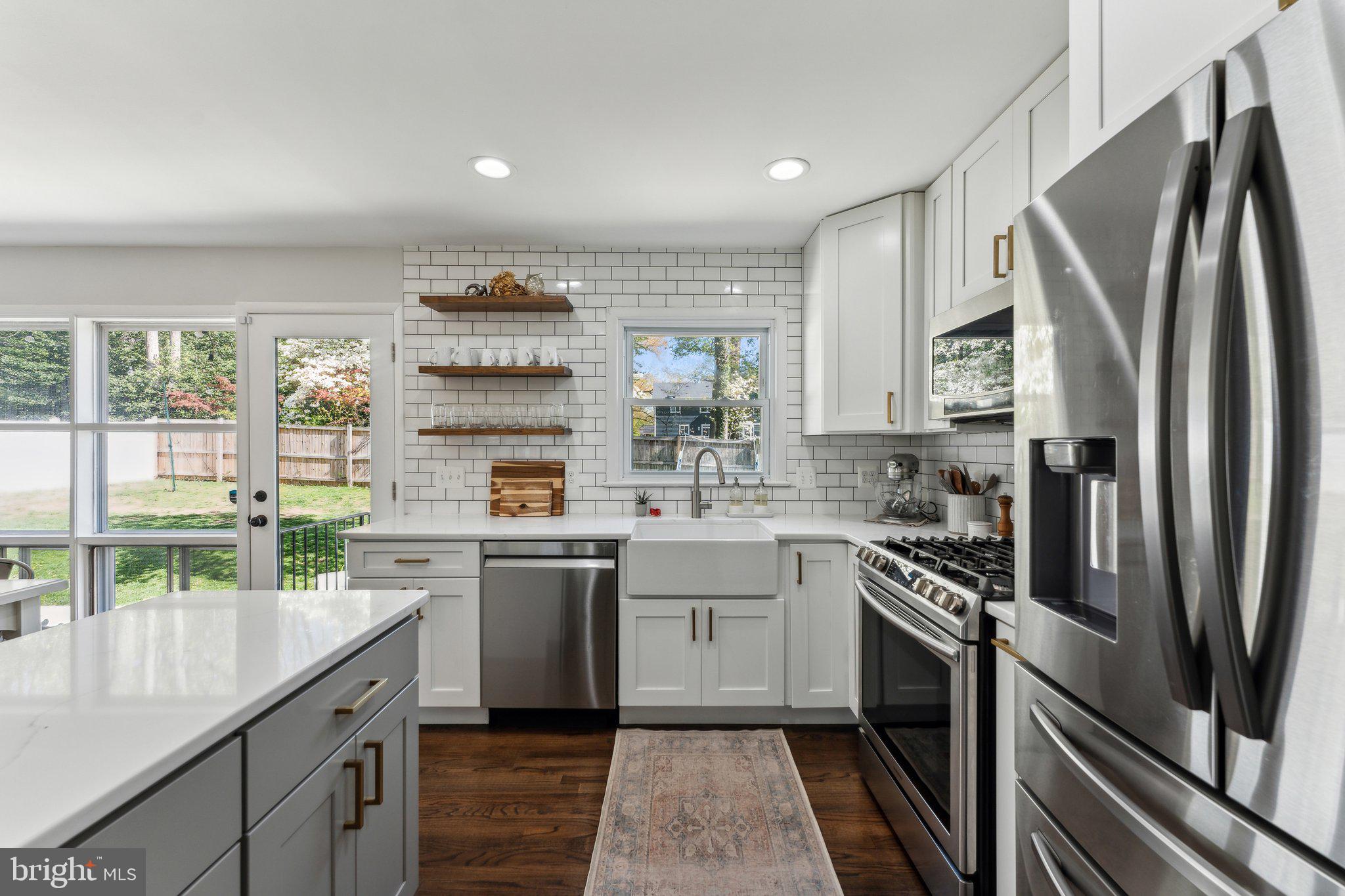 7919 ROSWELL DRIVE