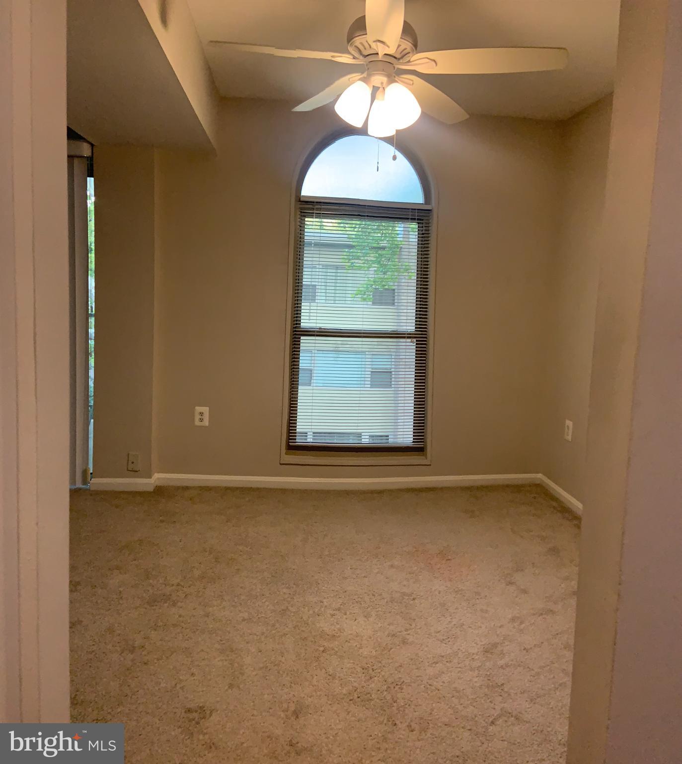 12 CANTERBURY SQUARE 301