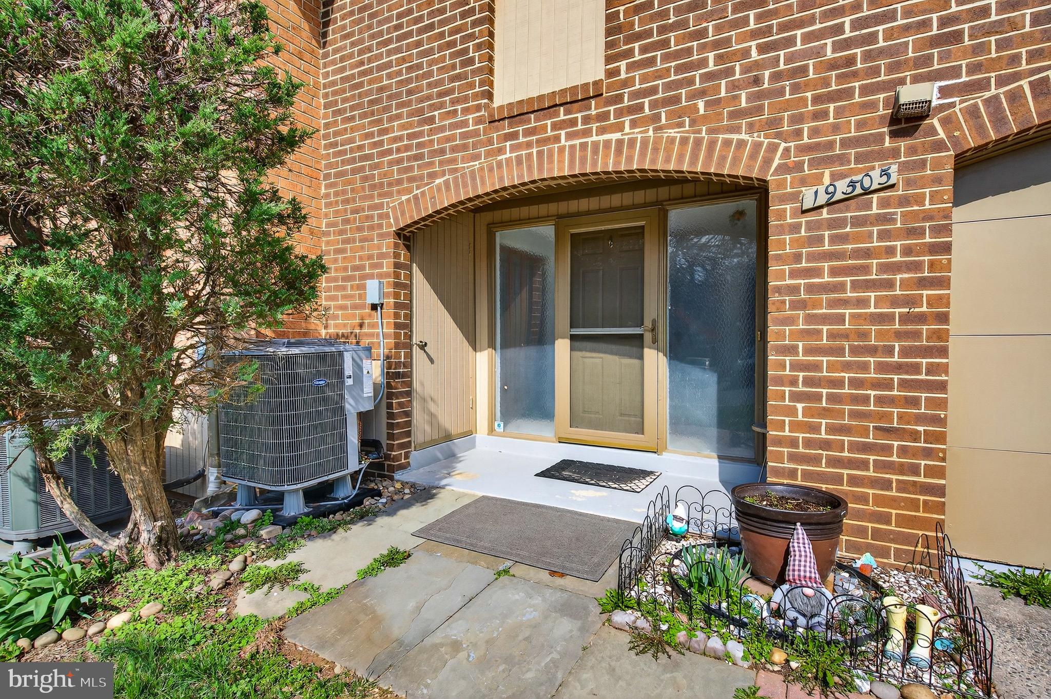 STEDWICK TOWNHOUSES - Residential