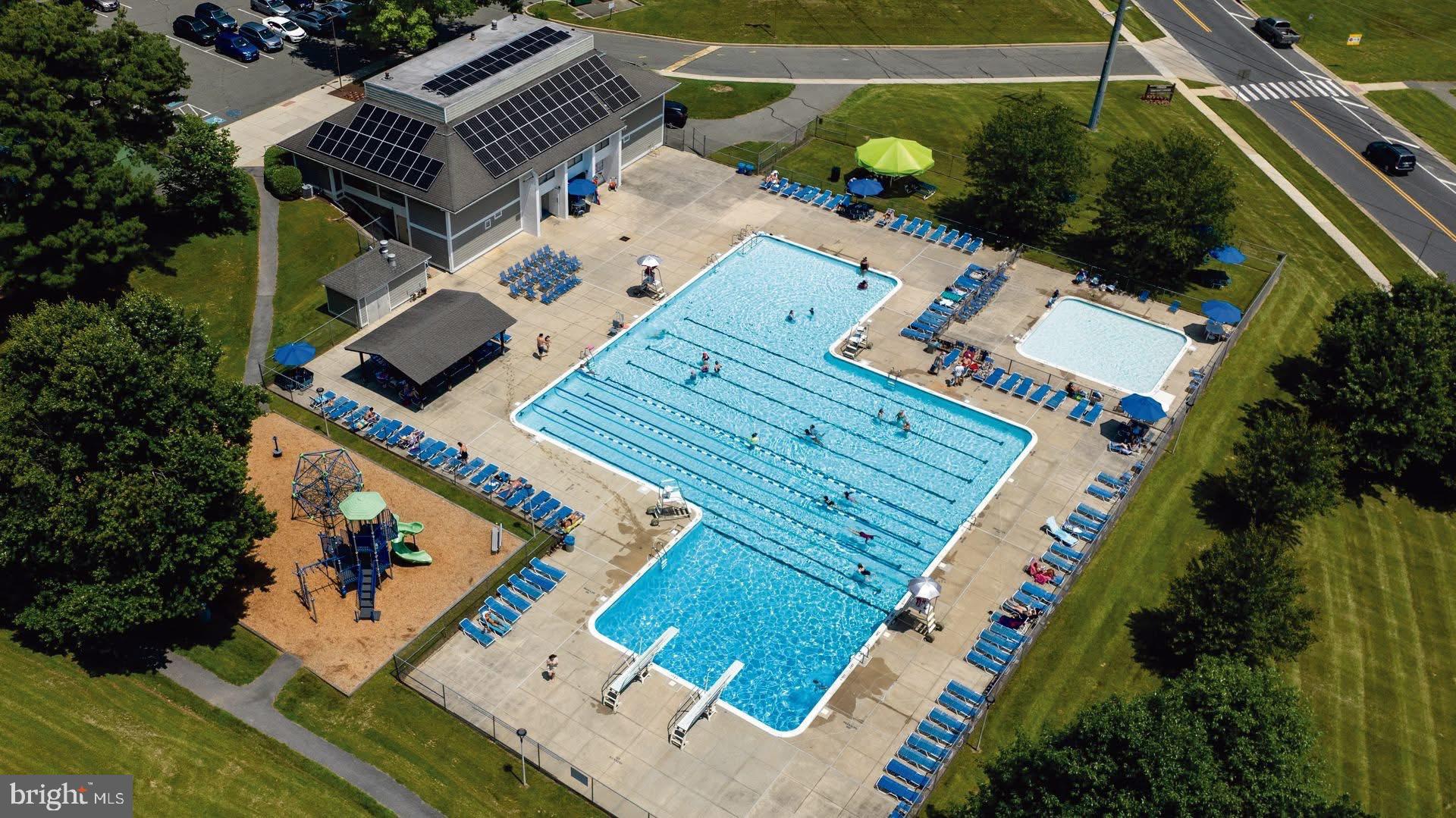 STEDWICK TOWNHOUSES - Residential